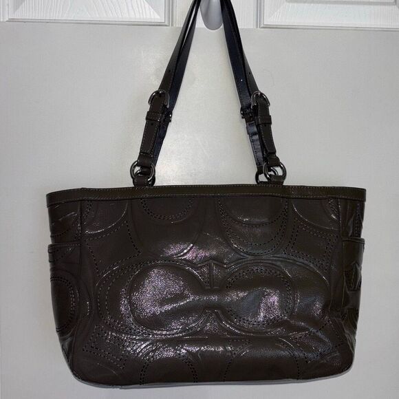 COACH F18326 Signature Gallery Stitch Patent C logo Leather Gray Tote Bag - Picture 6 of 14